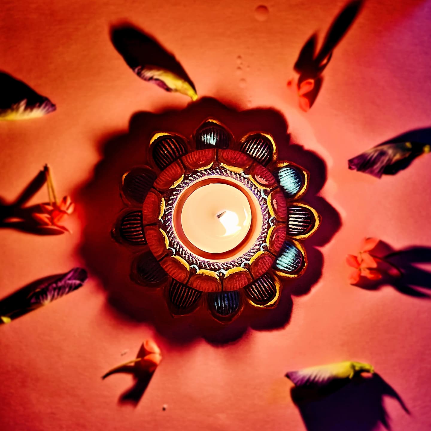 Floral Glow Tealight Holder